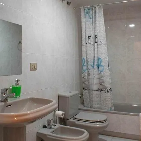 Apartamento Florida Con Pista De Tenis Vigo